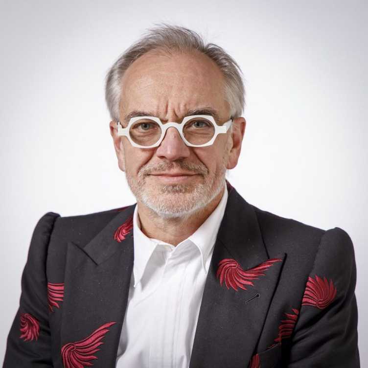 Chris Van Hoof